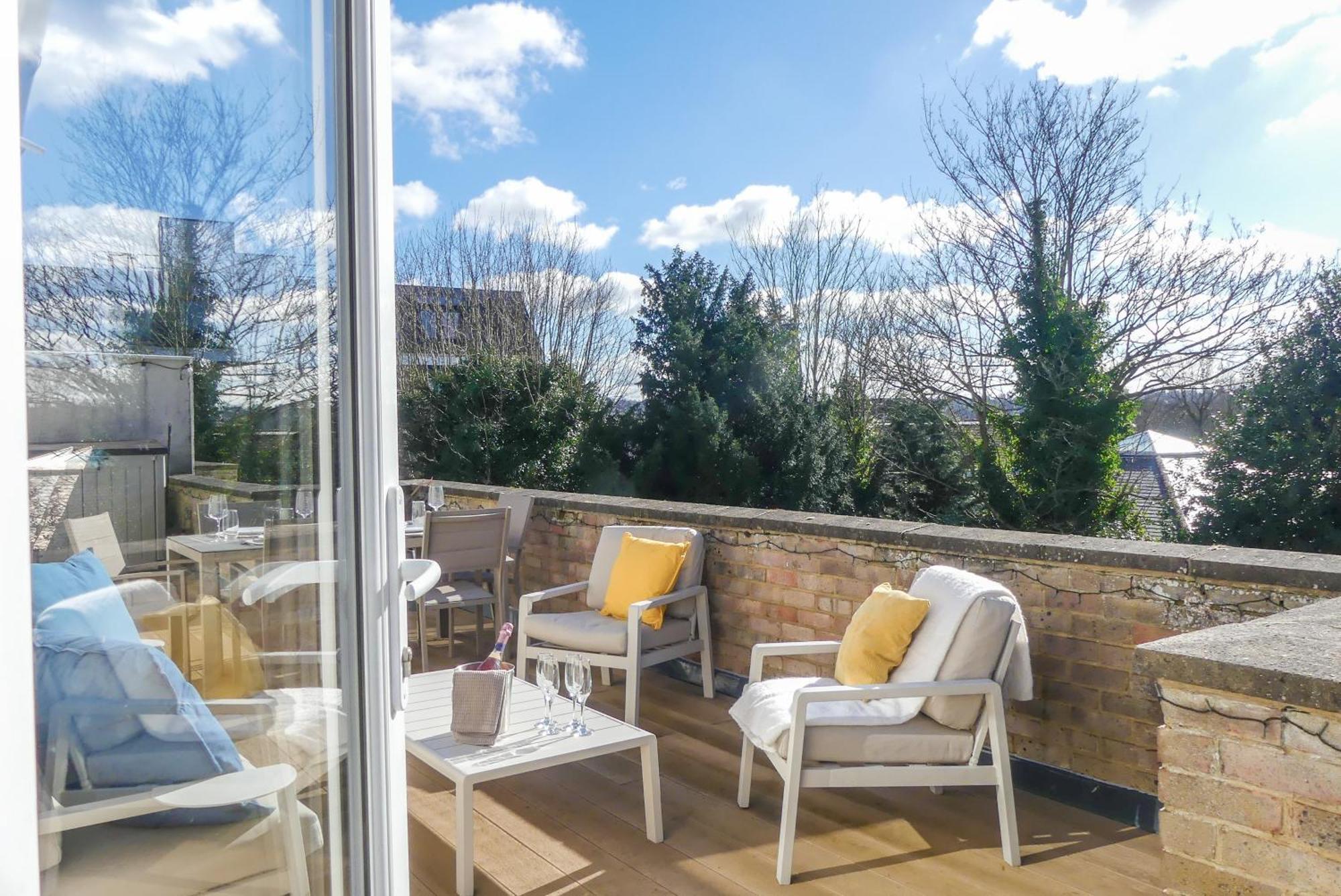 Luxury Penthouse W Balcony - 2X Free Parking Apartamento Royal Tunbridge Wells Exterior foto